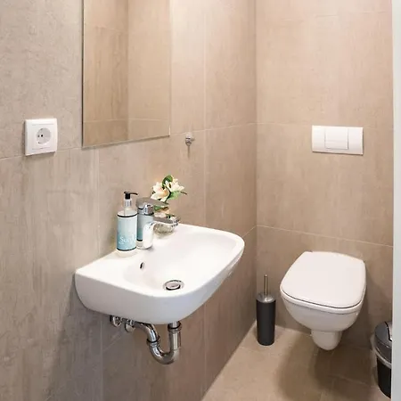 בית נופש - Emily *