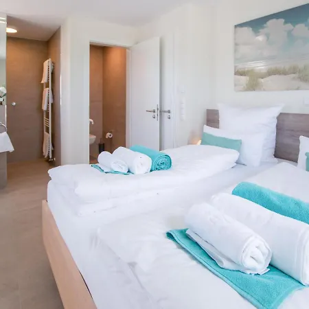 - Emily * בורהאבה