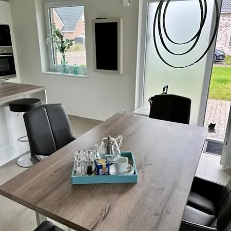 - Emily * בורהאבה