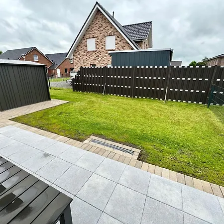 - Emily בורהאבה